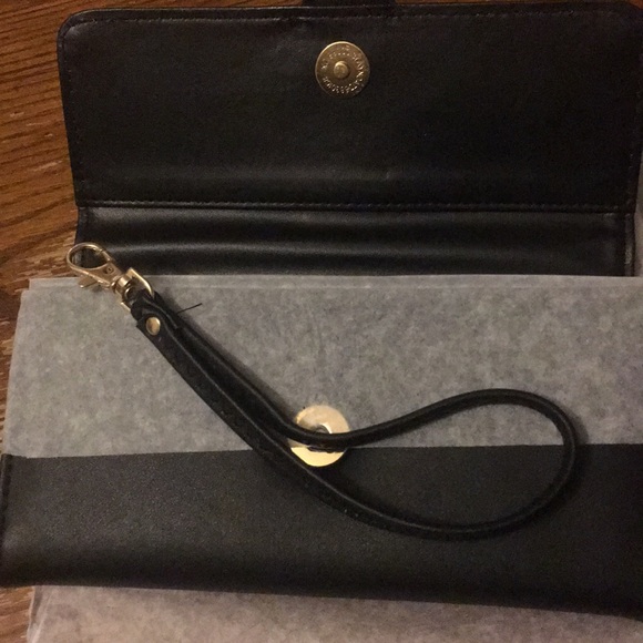 🛍️# 792 Magnetic Flap Closure - Picture 2 of 5